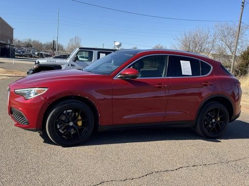 Used 2018 Alfa Romeo Stelvio Ti image 3
