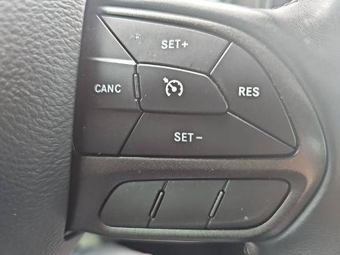 Used 2023 Dodge Charger SXT RWD image 17