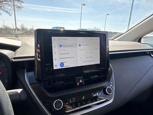 Used 2024 Toyota Corolla LE image 23