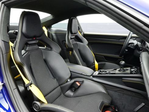 Used 2026 Porsche 911 GT3 RWD image 14