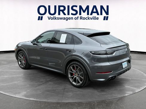Used 2023 Porsche Cayenne GTS w/ Premium Package AWD/4WD image 4