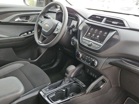 Used 2023 Chevrolet TrailBlazer LT image 24