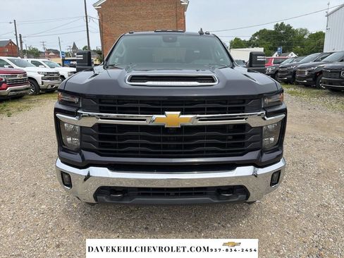 Used 2024 Chevrolet Silverado 2500 LT w/ All Star Edition AWD/4WD image 2