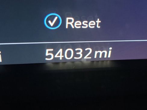 Used 2022 Cadillac XT5 Premium Luxury w/ Technology Package image 19