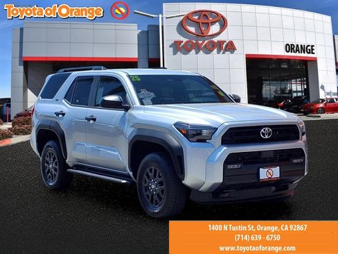 Used 2025 Toyota 4Runner SR5 AWD/4WD image 1