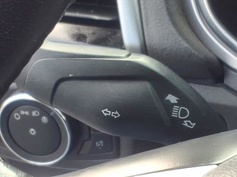 Used 2016 Ford Fusion SE image 17