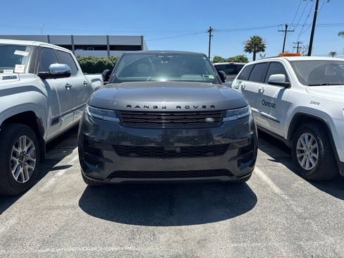 Used 2024 Land Rover Range Rover Sport SE AWD/4WD image 2