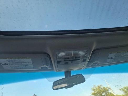 Used 2012 Toyota Camry XLE FWD image 17