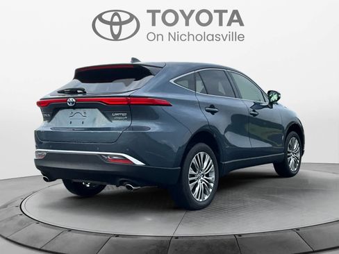 Used 2022 Toyota Venza Limited w/ Advanced Technology Package AWD/4WD image 5