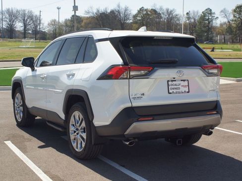 Used 2025 Toyota RAV4 Limited w/ Weather Package image 16