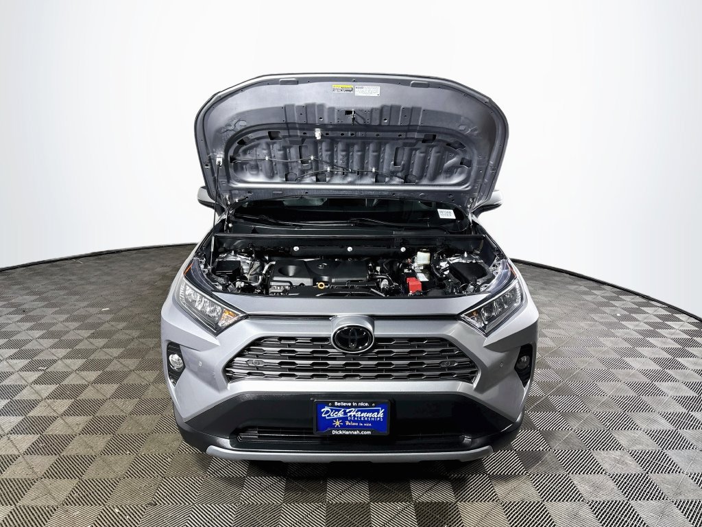 Used 2019 Toyota RAV4 Limited FWD image 23