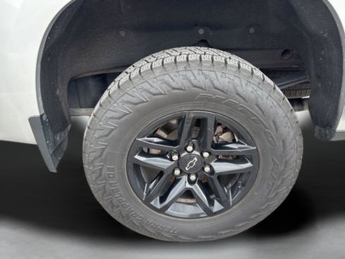 Used 2019 Chevrolet Silverado 1500 LT Trail Boss AWD/4WD image 57