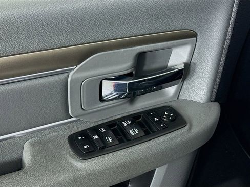 Used 2017 RAM 1500 Big Horn image 12