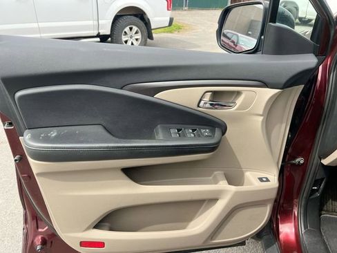 Used 2019 Honda Ridgeline RTL-T image 23