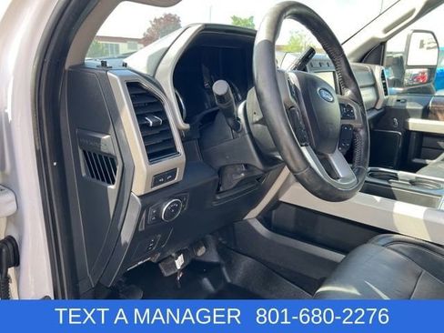 Used 2019 Ford F350 Lariat w/ Lariat Value Package AWD/4WD image 25