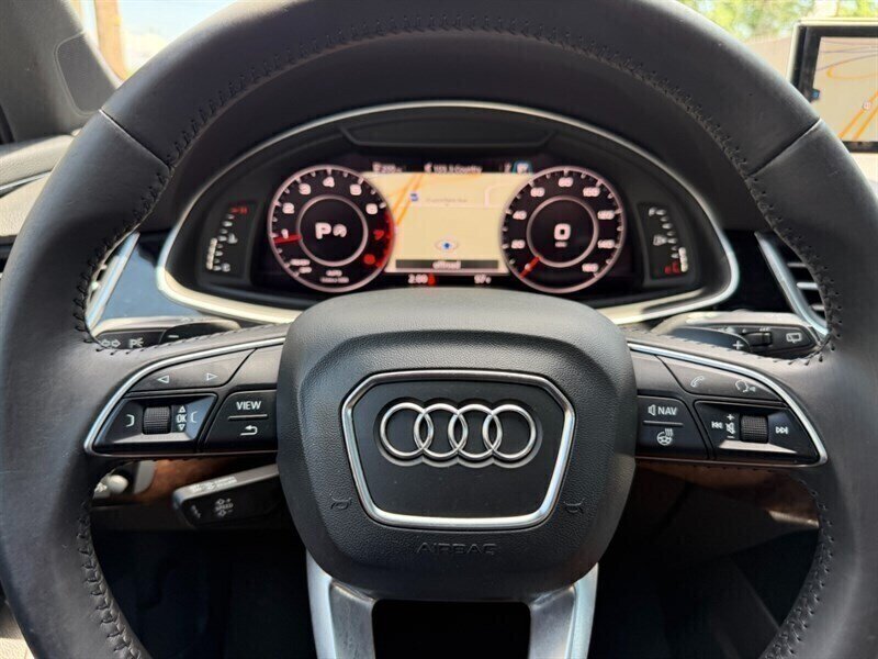 Used 2017 Audi Q7 3.0T Prestige AWD/4WD image 37