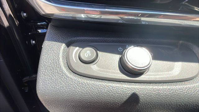 New 2026 Buick Envista Sport Touring w/ Convenience I Package FWD image 17