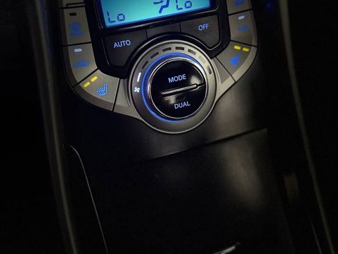 Used 2013 Hyundai Elantra Limited w/ Technology Pkg image 22