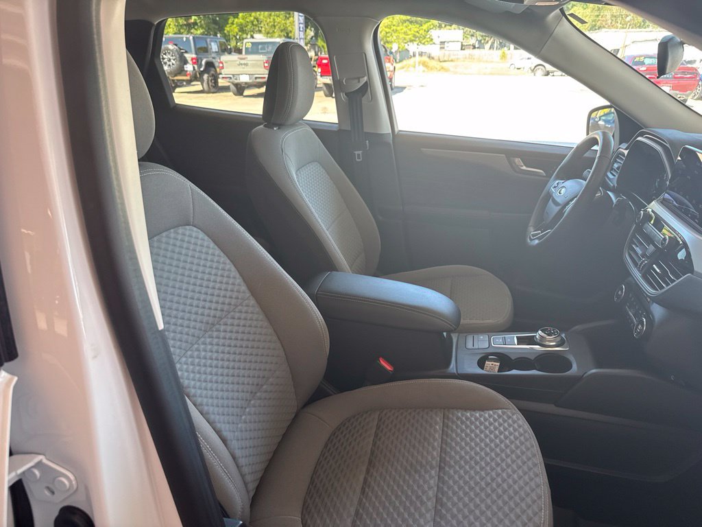 Certified 2021 Ford Escape SE w/ SE Sport Appearance Package FWD image 19