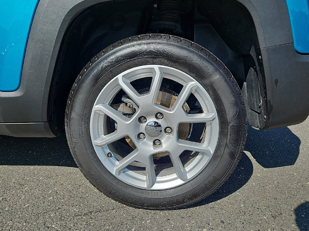 Used 2021 Jeep Renegade Limited AWD/4WD image 8