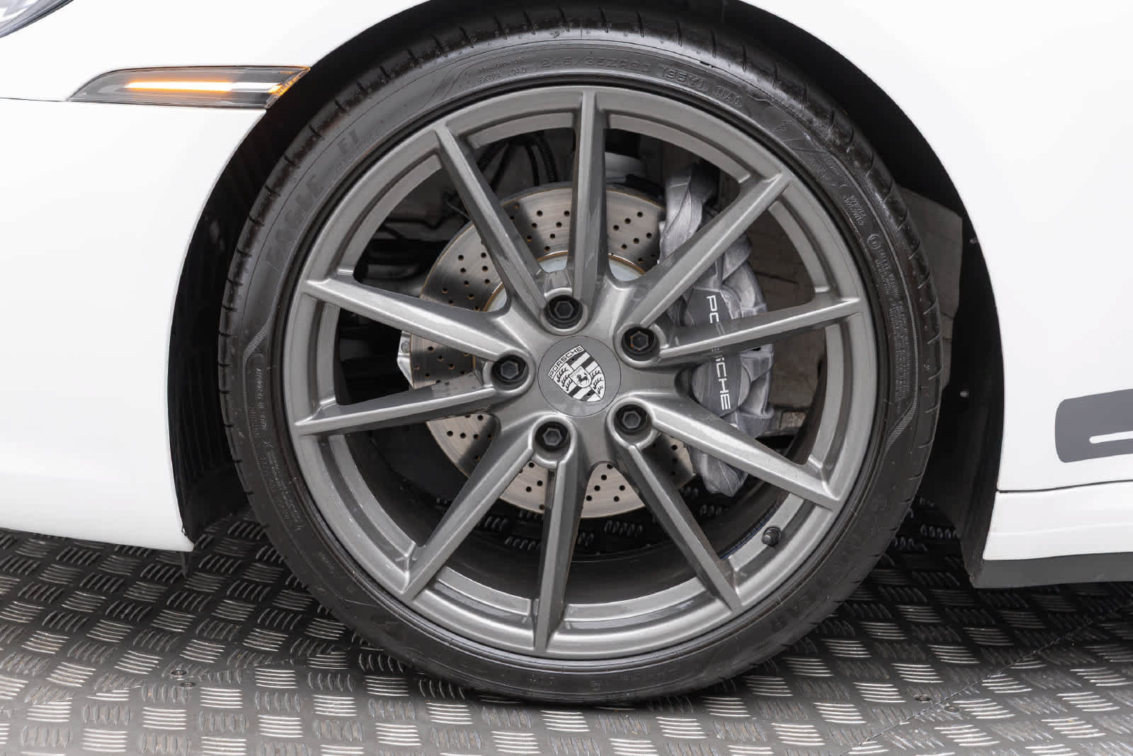 Used 2024 Porsche 911 Carrera T RWD image 7