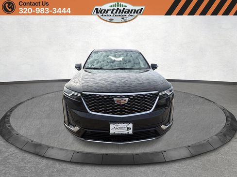 Used 2023 Cadillac XT6 Premium Luxury w/ Technology Package image 2
