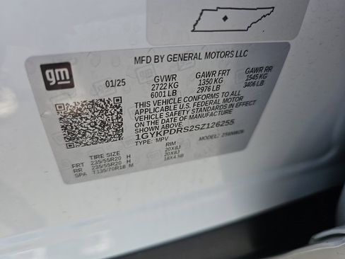 Used 2025 Cadillac XT6 Premium Luxury w/ LPO, Floor Liner Package image 39