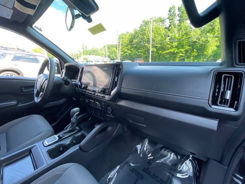 Used 2026 Nissan Frontier SV w/ All-Weather Content Package AWD/4WD image 28