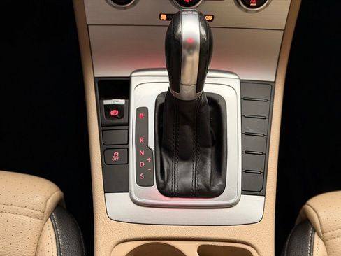 Used 2015 Volkswagen CC Sport image 45