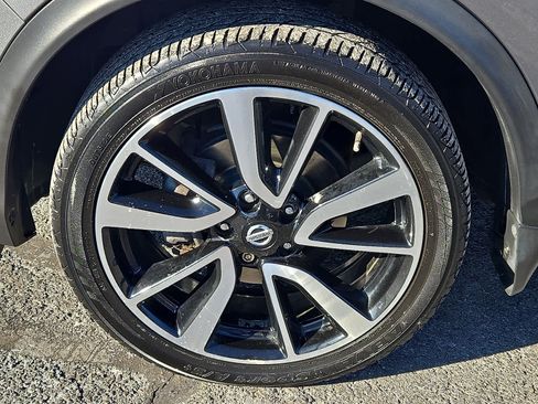 Used 2019 Nissan Rogue Sport SL w/ Premium Package image 9