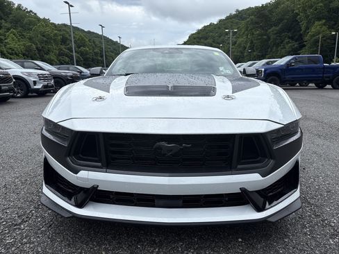 Used 2024 Ford Mustang Dark Horse RWD image 9
