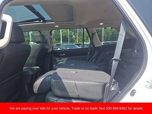 Used 2024 Toyota Sequoia Limited AWD/4WD image 36