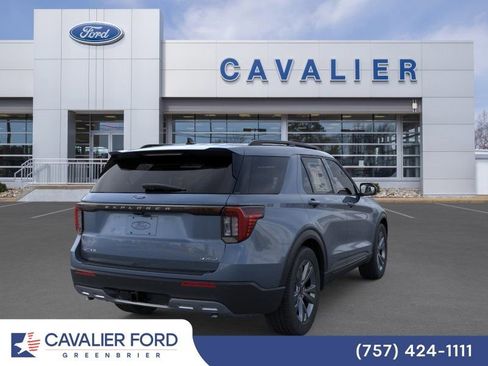 Used 2026 Ford Explorer Active w/ Active Comfort Package AWD/4WD image 8