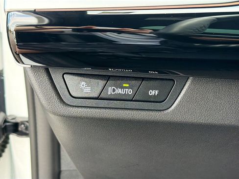 Certified 2025 BMW X2 xDrive28i w/ Convenience Package image 36