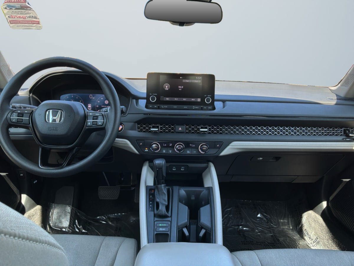 Used 2024 Honda Accord EX image 10