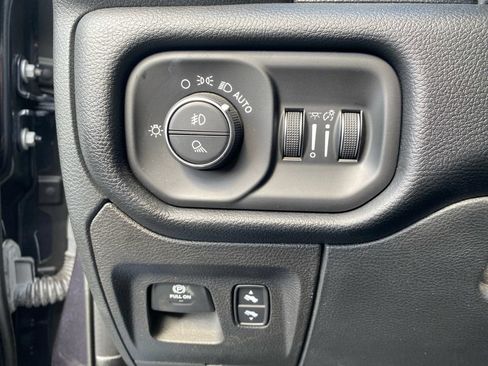 Used 2021 RAM 1500 Laramie w/ Sport Appearance Package AWD/4WD image 23