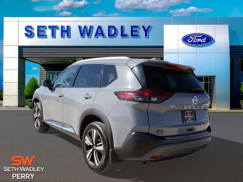 Used 2021 Nissan Rogue SL w/ Premium Package image 7