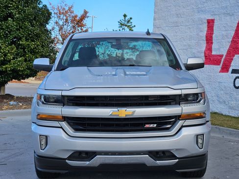 Used 2018 Chevrolet Silverado 1500 LT w/ All Star Edition image 2