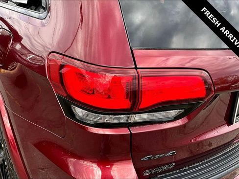 Used 2019 Jeep Grand Cherokee Altitude image 22