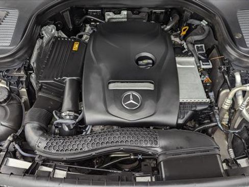 Used 2019 Mercedes-Benz GLC 300 w/ Premium Package image 30