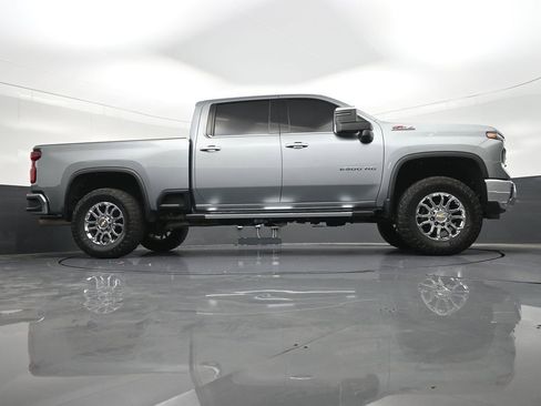 Used 2024 Chevrolet Silverado 2500 LTZ w/ LTZ Premium Package AWD/4WD image 30