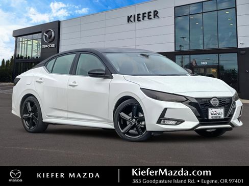 Used 2023 Nissan Sentra SR w/ Midnight Edition Package image 1