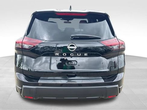 Used 2026 Nissan Rogue SV FWD image 7