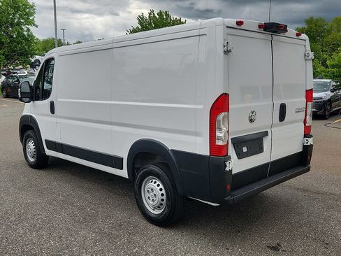 Used 2025 RAM ProMaster 2500 w/ Convenience Group FWD image 4
