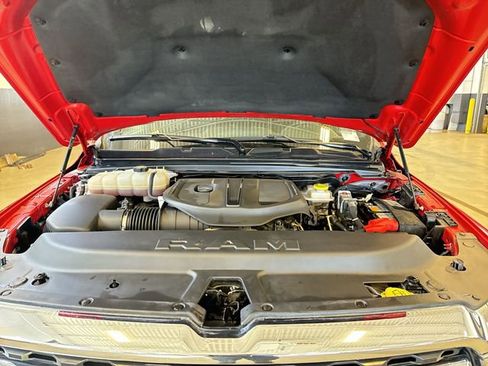 Used 2025 RAM 1500 Big Horn AWD/4WD image 27