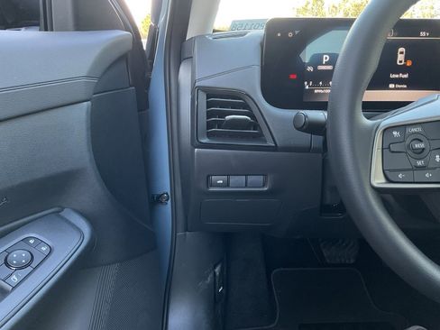 New 2026 Nissan Sentra SV w/ Floor Mat Package image 24
