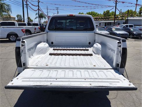 Used 2006 Ford F250 Lariat AWD/4WD image 12