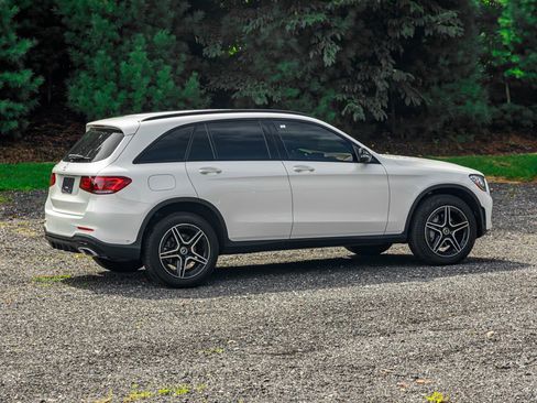 Used 2021 Mercedes-Benz GLC 300 w/ AMG Line image 10