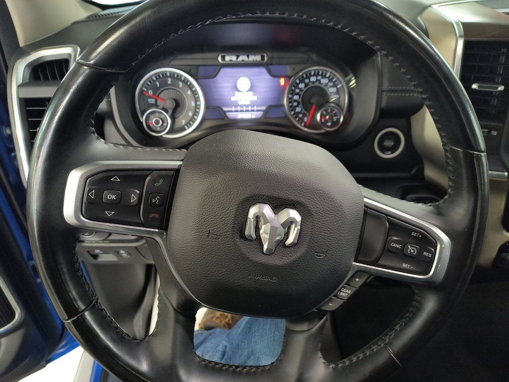 Used 2022 RAM 1500 Laramie AWD/4WD image 13