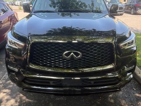 Used 2023 INFINITI QX80 Premium Select w/ All-Season Package AWD/4WD image 6